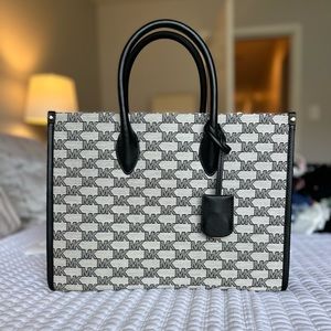 Michael kors tote